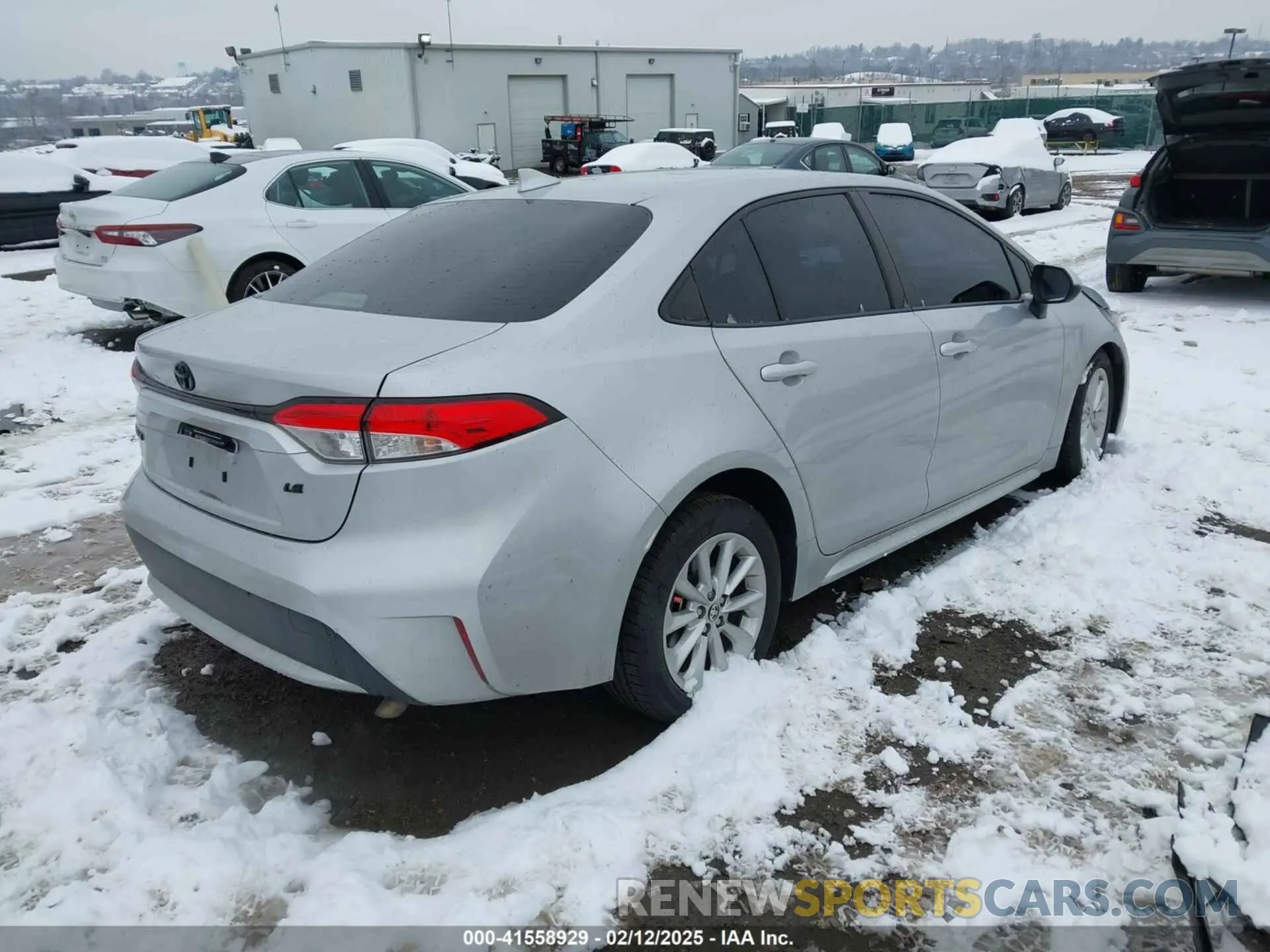 4 Photograph of a damaged car JTDVPMAE5MJ136448 TOYOTA COROLLA 2021