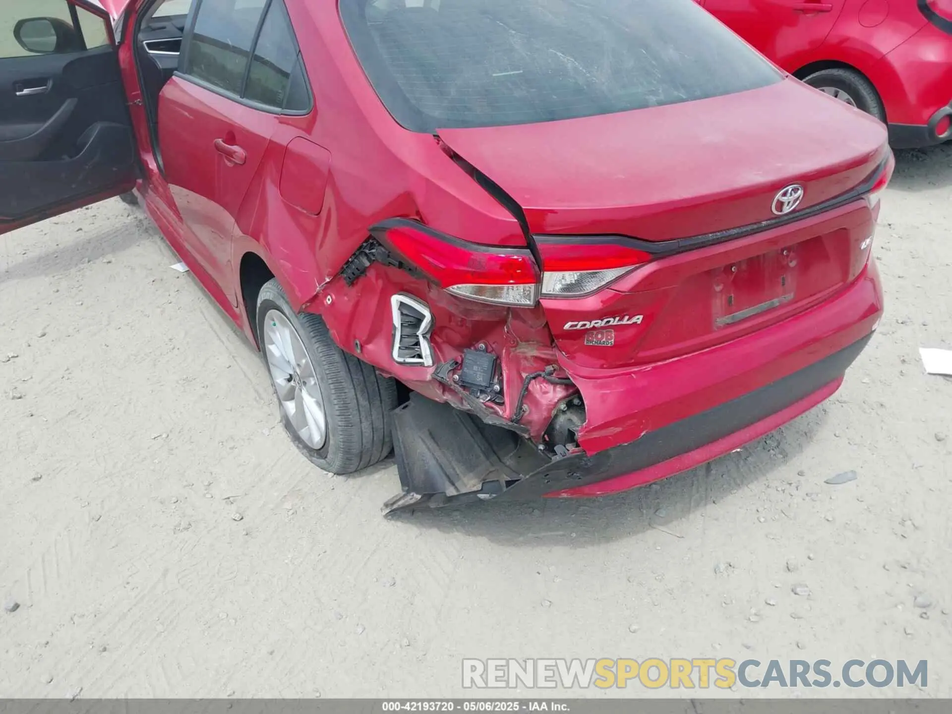 6 Photograph of a damaged car JTDVPMAE5MJ162757 TOYOTA COROLLA 2021