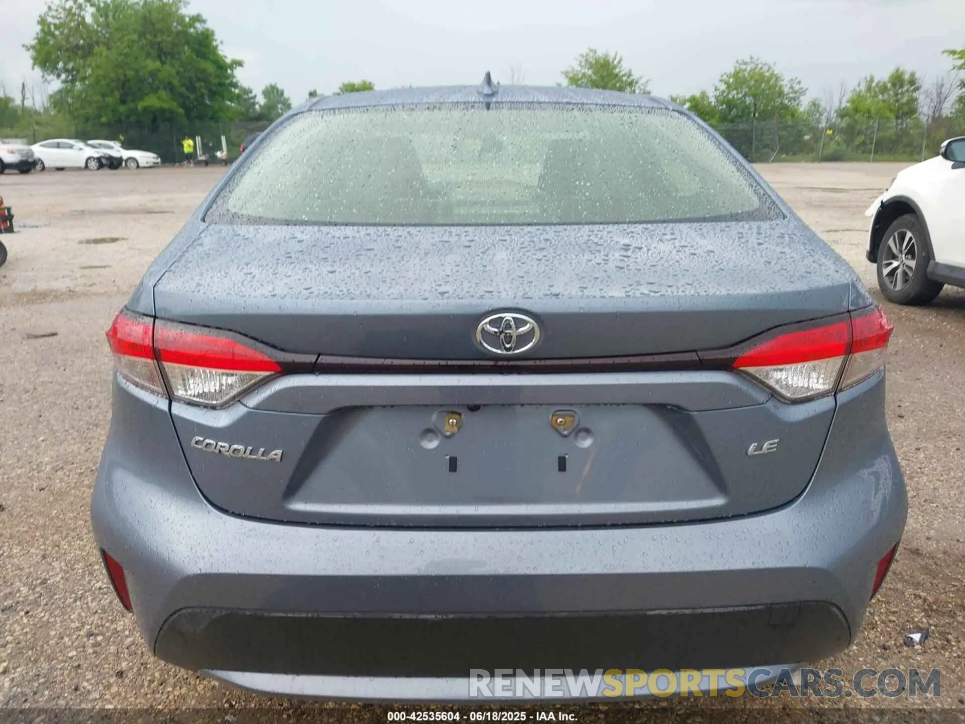 16 Photograph of a damaged car JTDVPMAE5MJ165268 TOYOTA COROLLA 2021