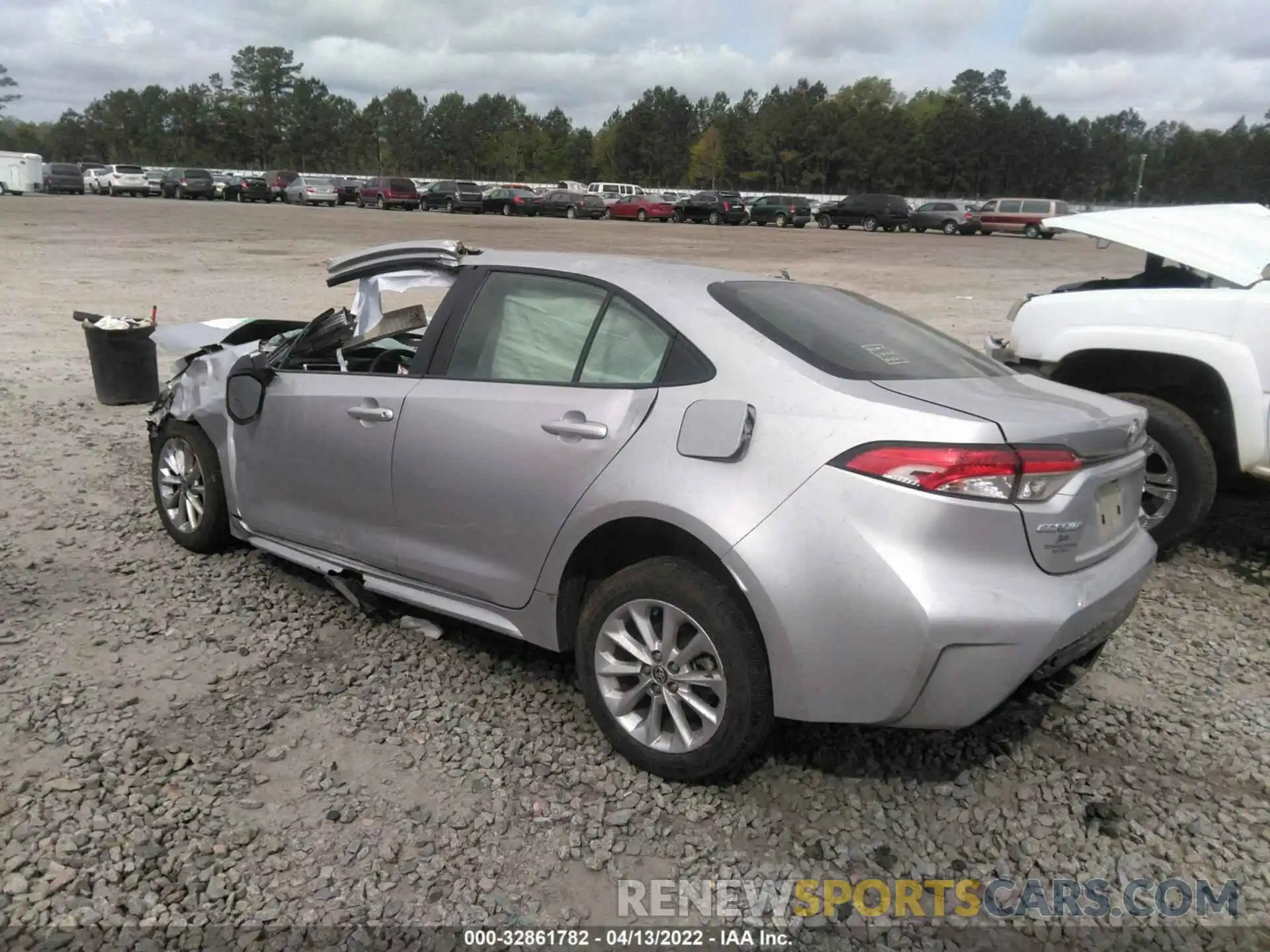 3 Photograph of a damaged car JTDVPMAE7MJ158595 TOYOTA COROLLA 2021