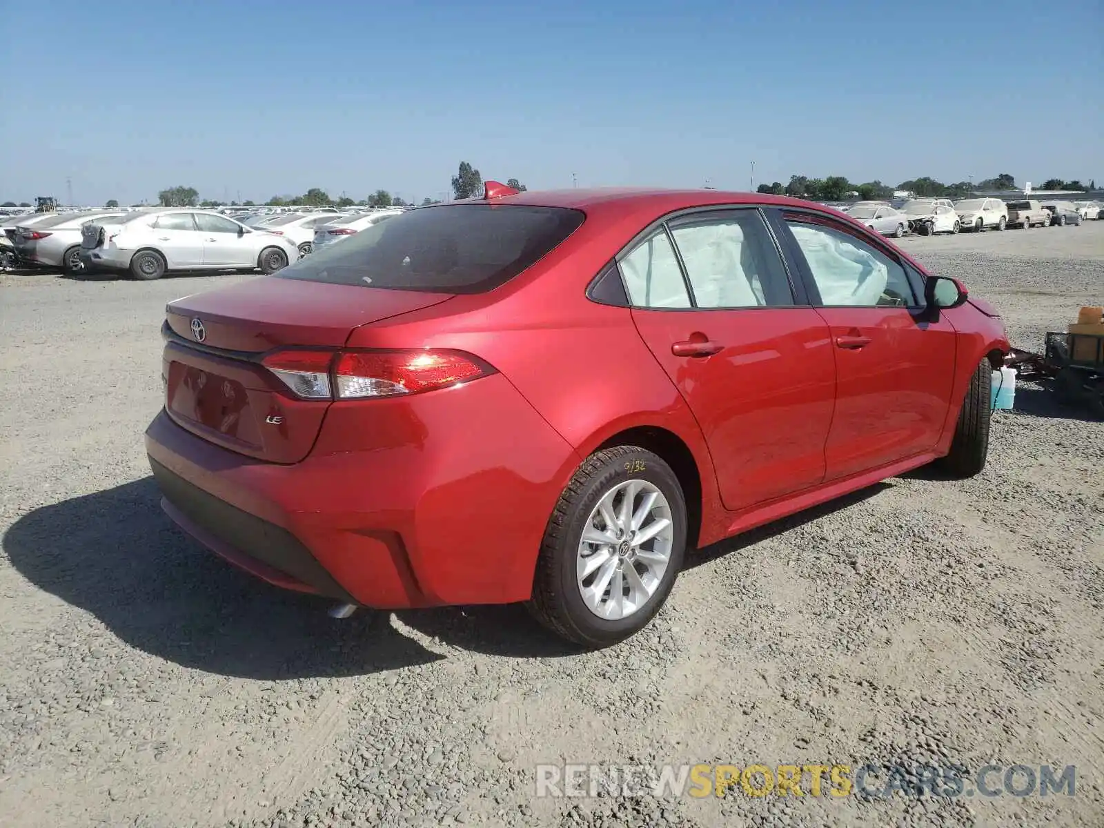 4 Photograph of a damaged car JTDVPMAE8MJ164597 TOYOTA COROLLA 2021