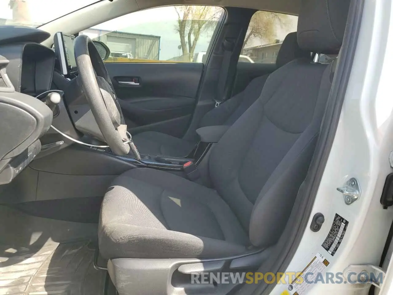 7 Photograph of a damaged car JTDVPMAEXMJ161202 TOYOTA COROLLA 2021