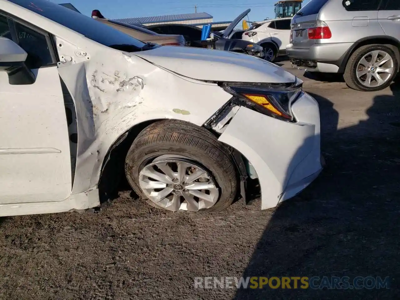 9 Photograph of a damaged car JTDVPMAEXMJ169509 TOYOTA COROLLA 2021