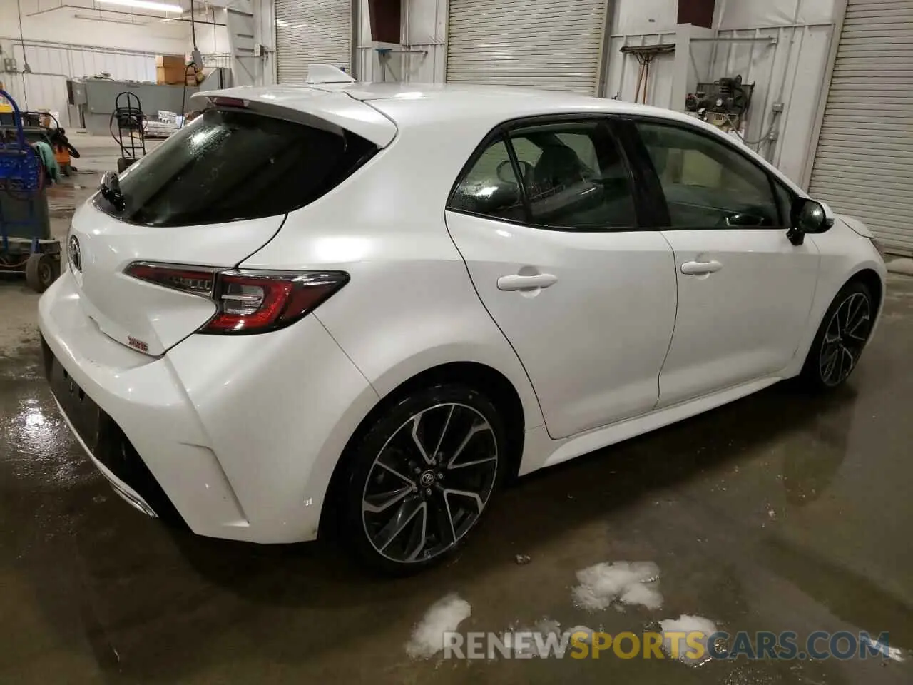 3 Photograph of a damaged car JTNA4MBE3M3137524 TOYOTA COROLLA 2021