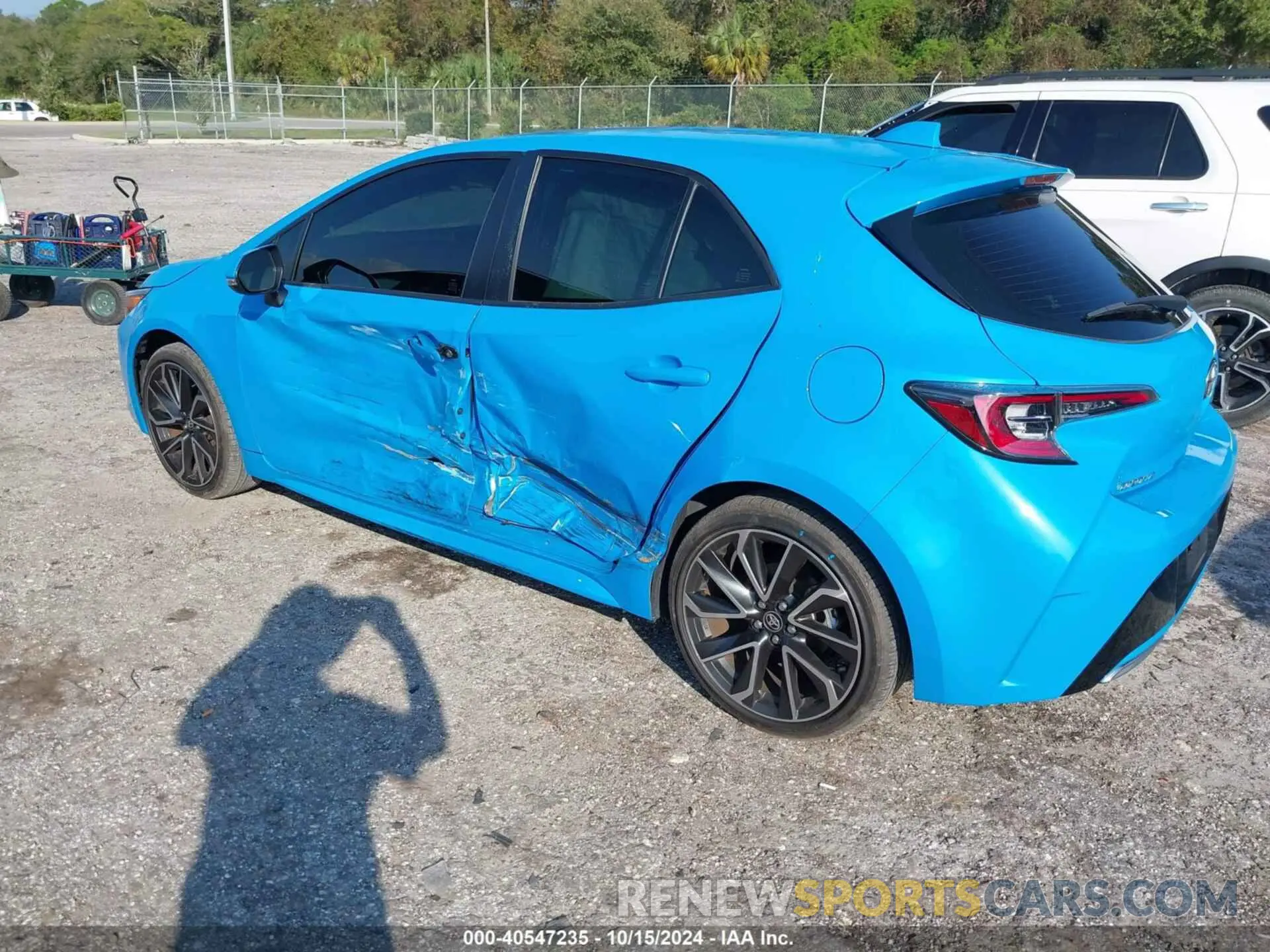 3 Photograph of a damaged car JTNA4MBE5M3146211 TOYOTA COROLLA 2021