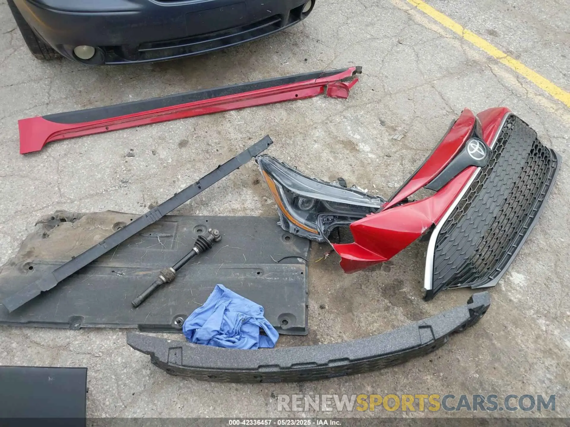 12 Photograph of a damaged car JTNA4MBE9M3140914 TOYOTA COROLLA 2021