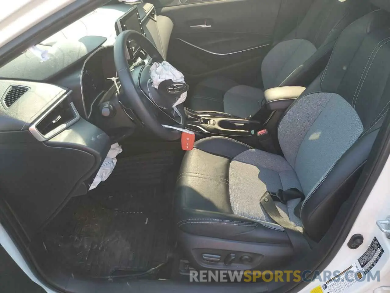 7 Photograph of a damaged car JTNC4MBE0M3114470 TOYOTA COROLLA 2021