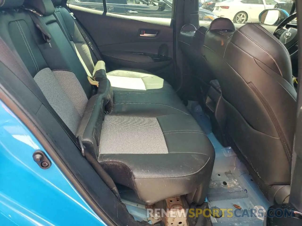 10 Photograph of a damaged car JTNC4MBE5M3106204 TOYOTA COROLLA 2021