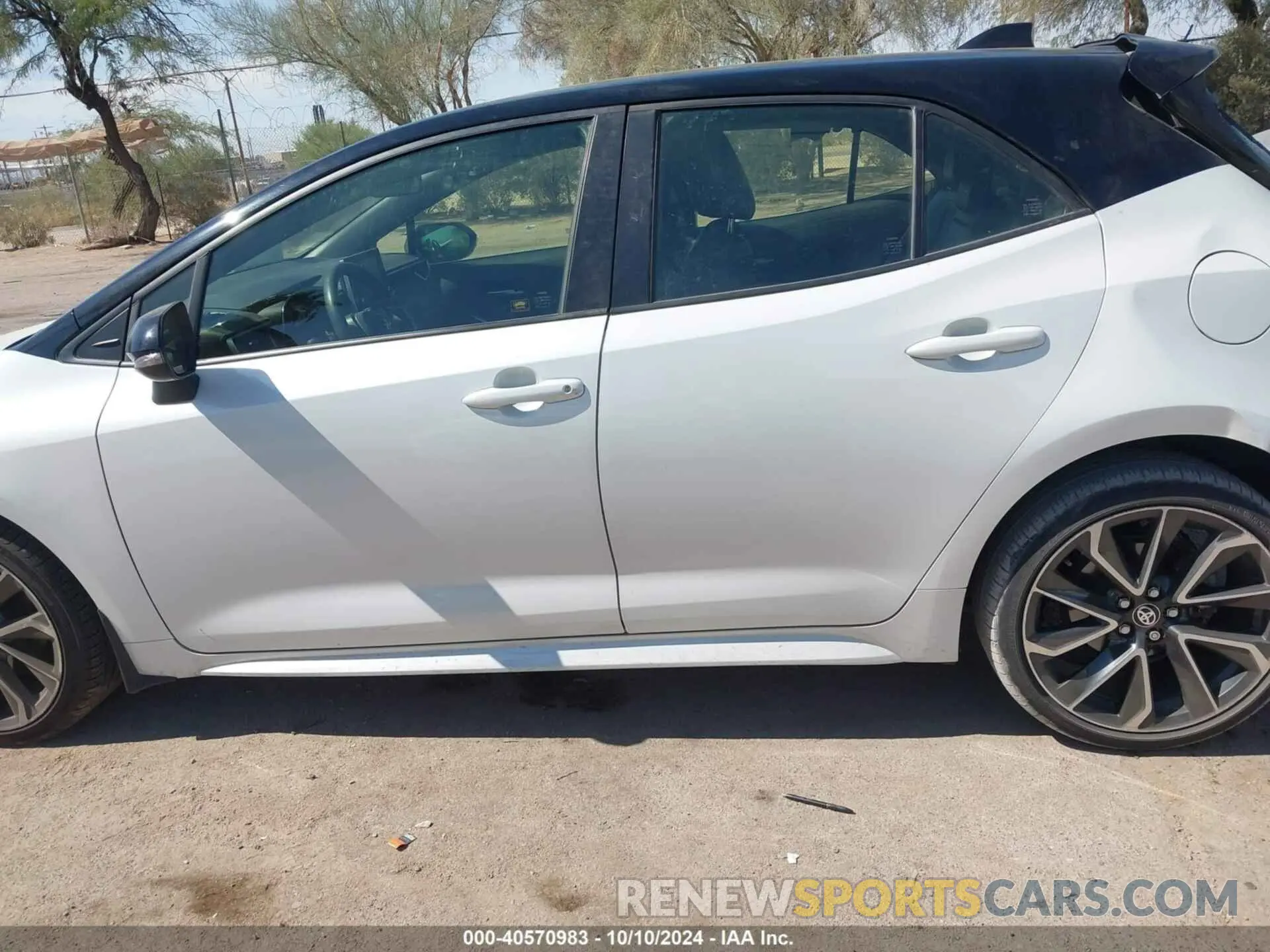14 Photograph of a damaged car JTNC4MBE6M3127613 TOYOTA COROLLA 2021
