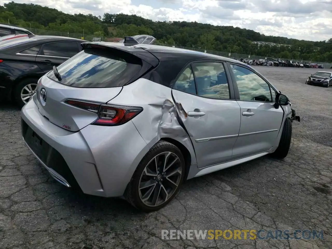 3 Photograph of a damaged car JTNC4MBE7M3125871 TOYOTA COROLLA 2021