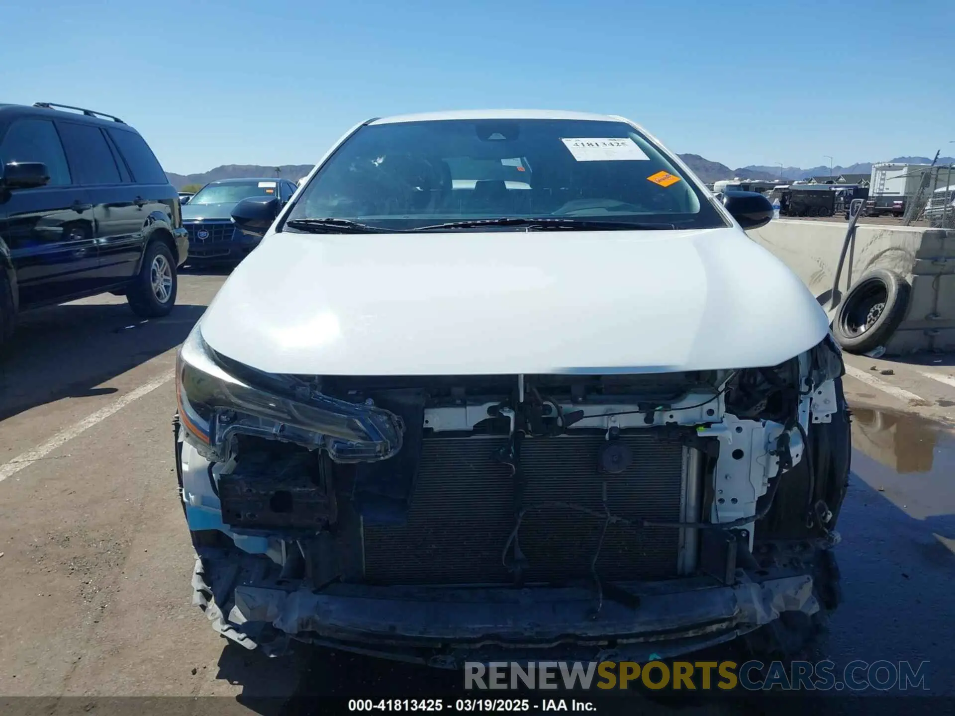 13 Photograph of a damaged car JTND4MBE0M3112173 TOYOTA COROLLA 2021
