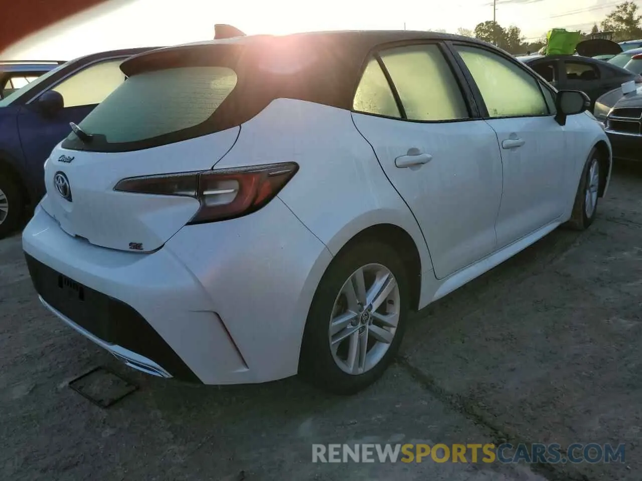 3 Photograph of a damaged car JTND4MBE0M3122864 TOYOTA COROLLA 2021