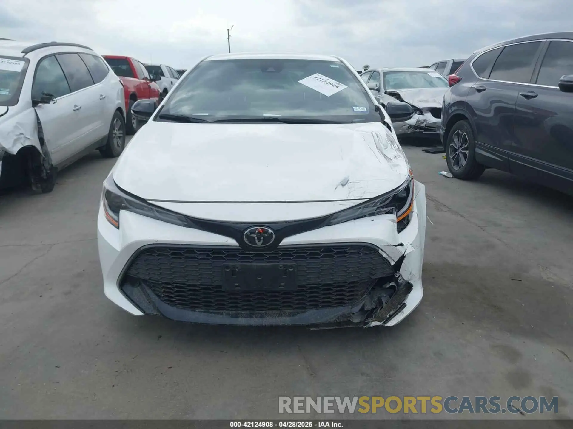 12 Photograph of a damaged car JTND4MBE0M3144654 TOYOTA COROLLA 2021