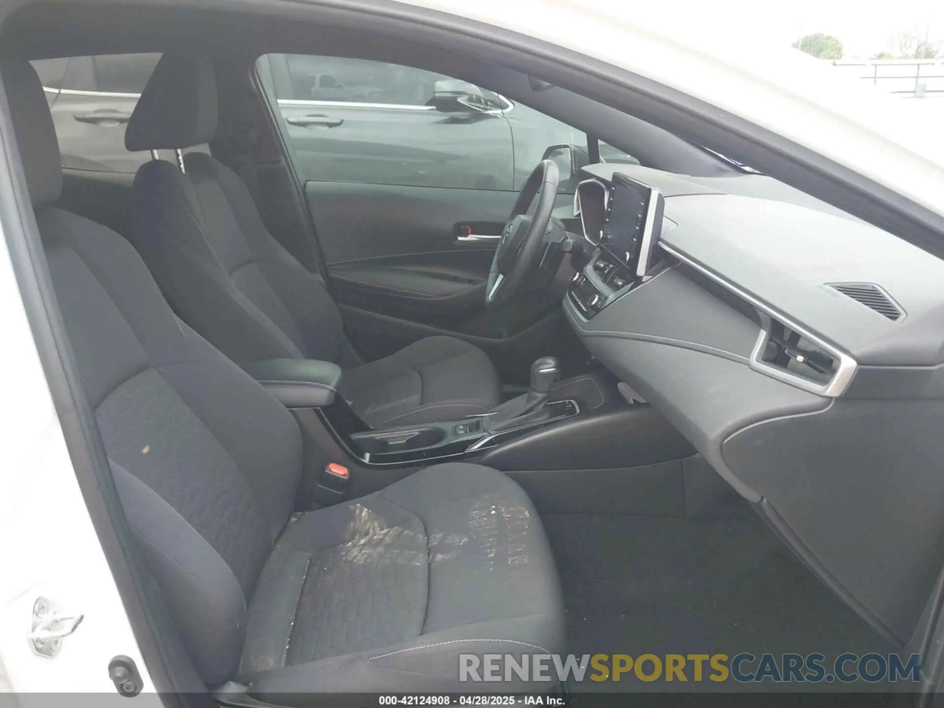 5 Photograph of a damaged car JTND4MBE0M3144654 TOYOTA COROLLA 2021