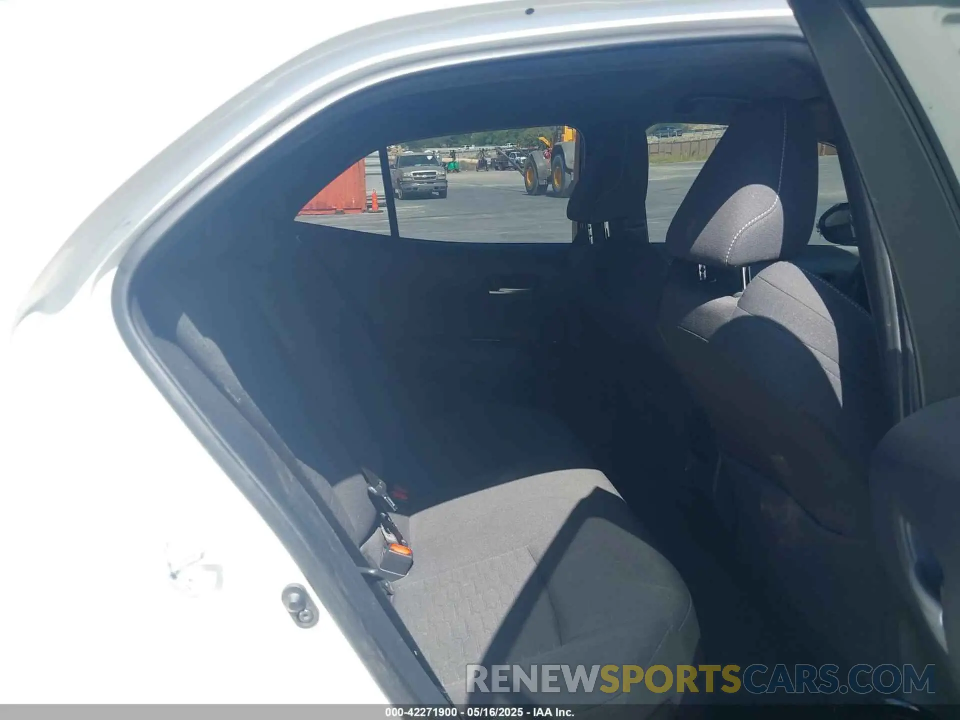 8 Photograph of a damaged car JTND4MBE1M3115180 TOYOTA COROLLA 2021