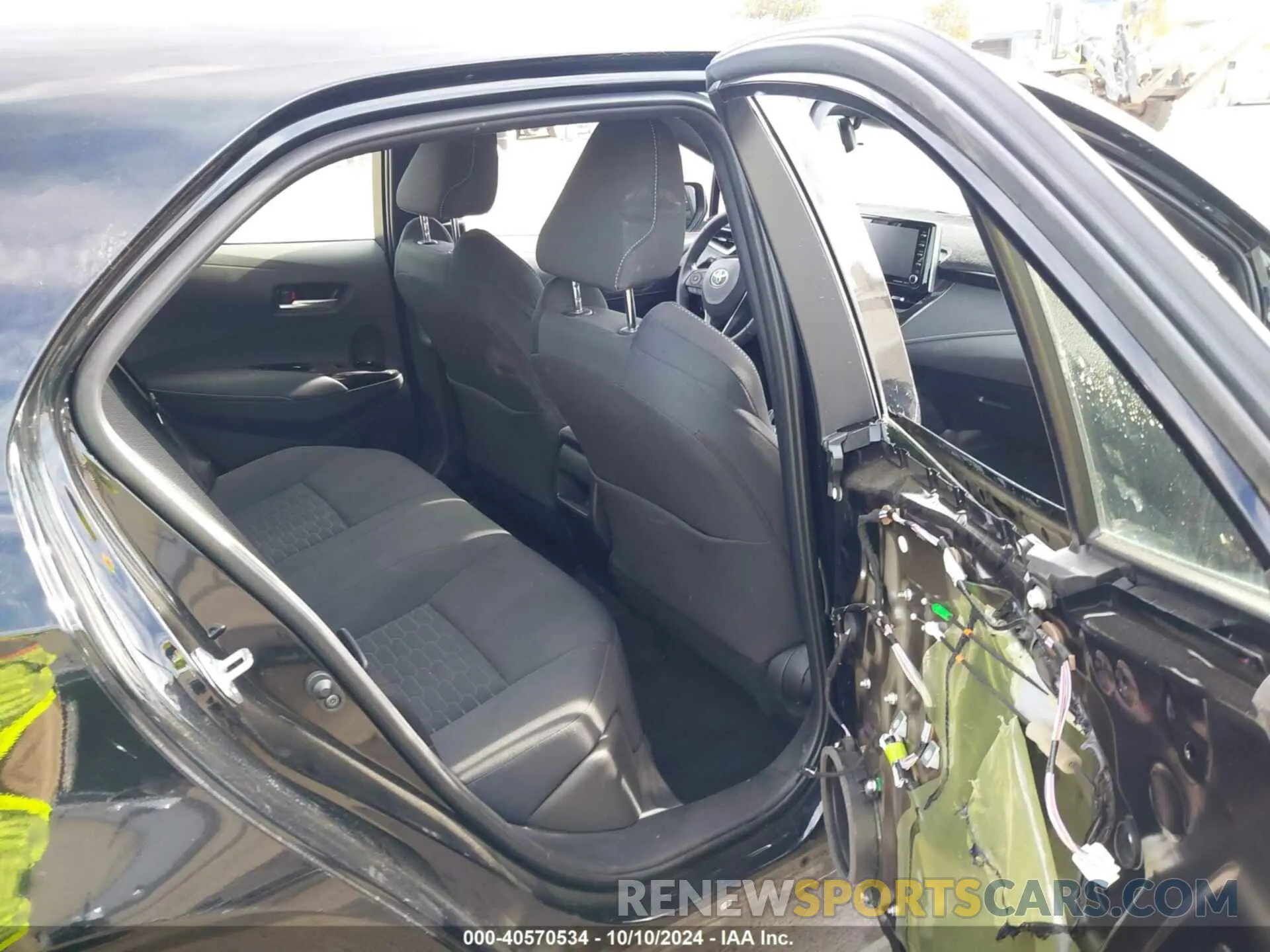 8 Photograph of a damaged car JTND4MBE2M3112157 TOYOTA COROLLA 2021