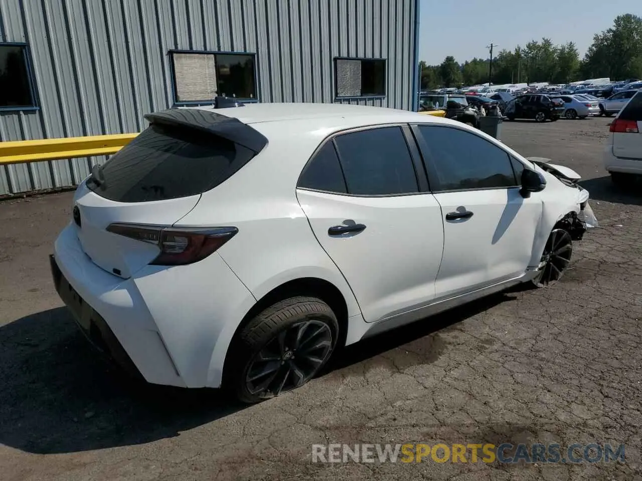3 Photograph of a damaged car JTND4MBE3M3106271 TOYOTA COROLLA 2021