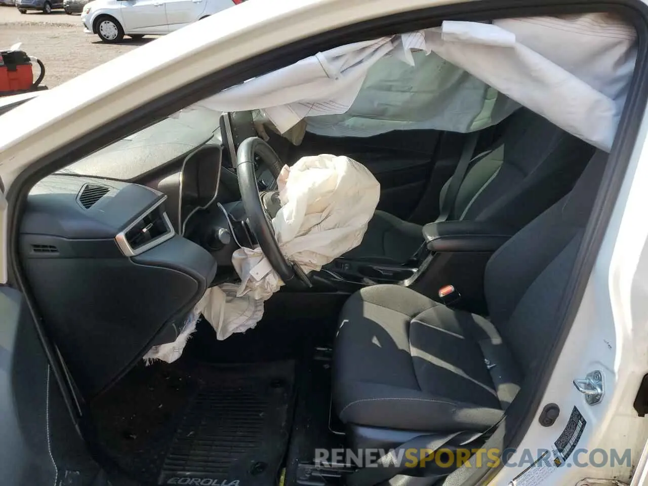 7 Photograph of a damaged car JTND4MBE3M3106271 TOYOTA COROLLA 2021