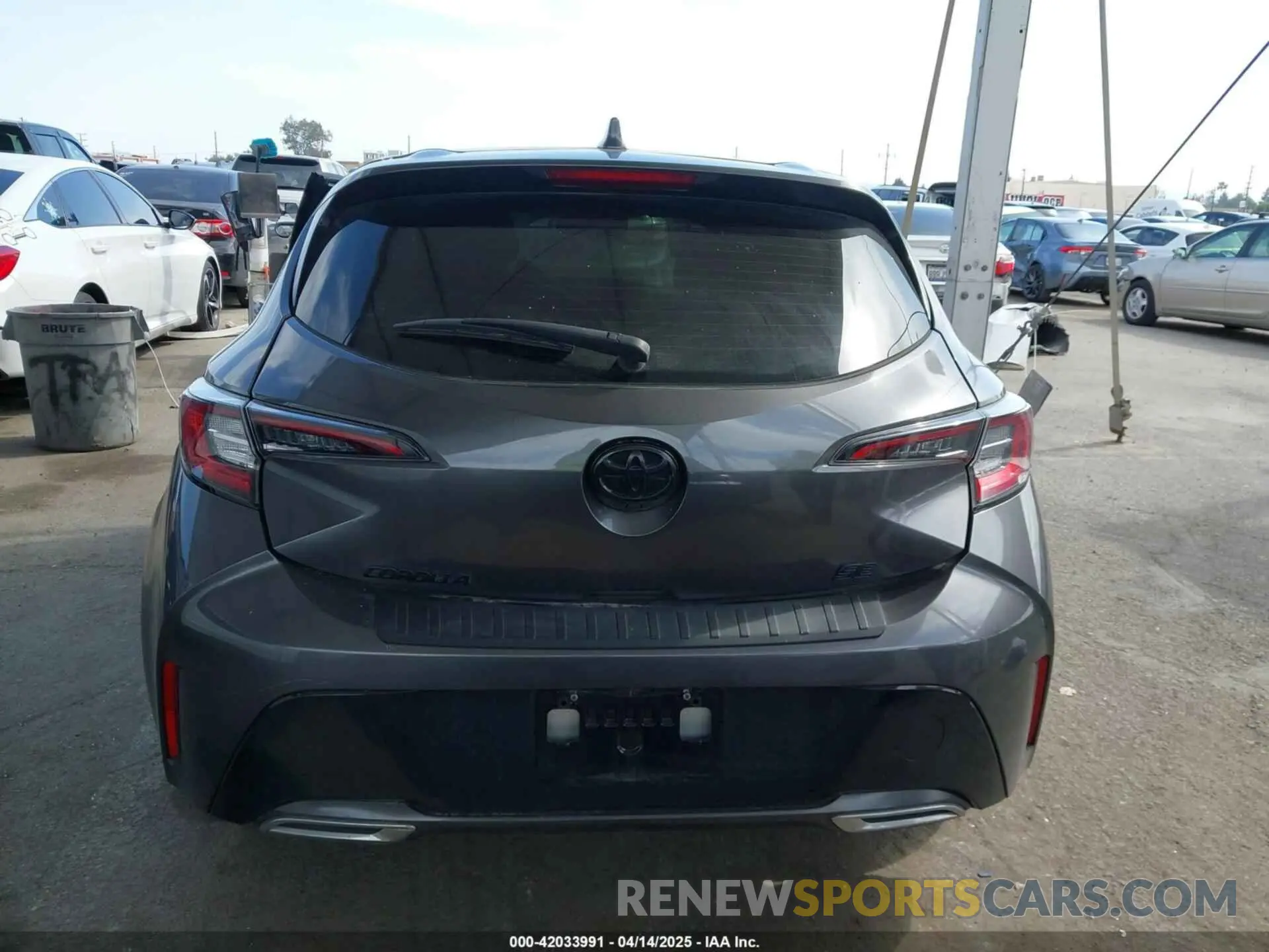 16 Photograph of a damaged car JTND4MBE3M3127668 TOYOTA COROLLA 2021