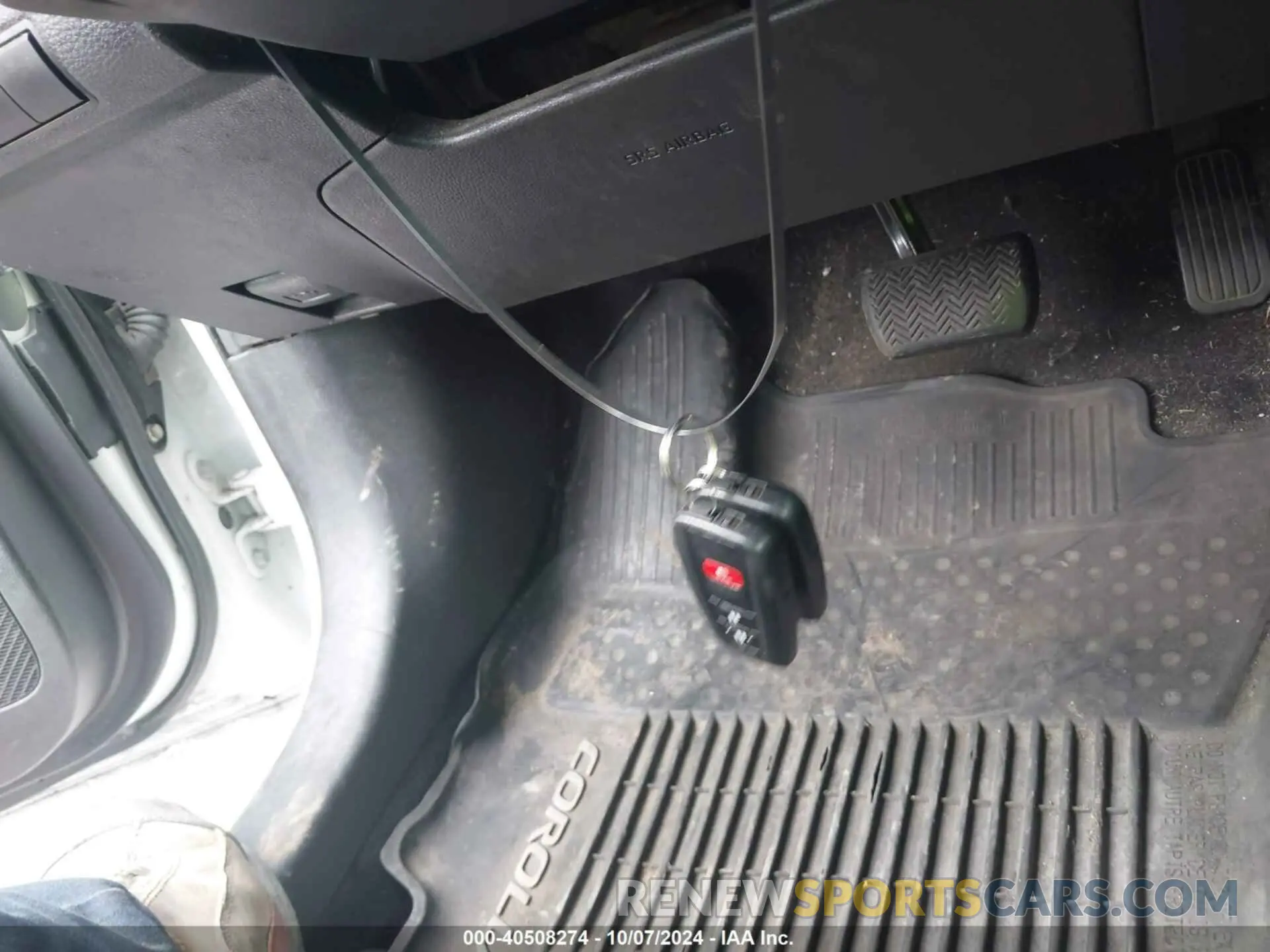 11 Photograph of a damaged car JTND4MBE3M3131638 TOYOTA COROLLA 2021