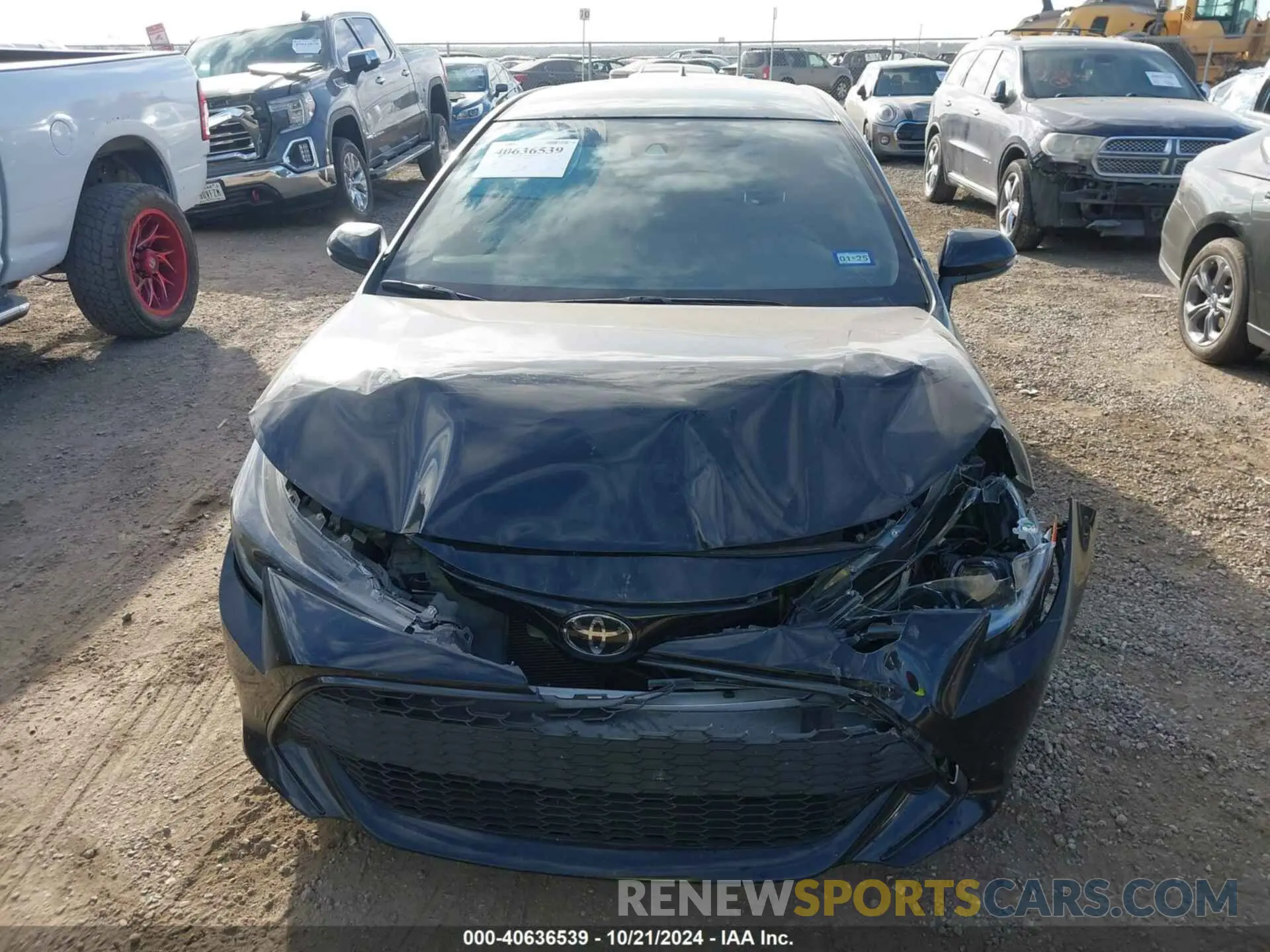 12 Photograph of a damaged car JTND4MBE4M3106411 TOYOTA COROLLA 2021