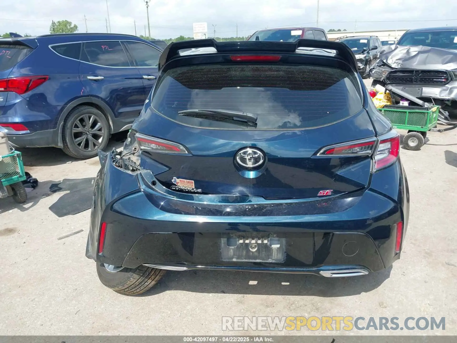 16 Photograph of a damaged car JTND4MBE5M3130281 TOYOTA COROLLA 2021