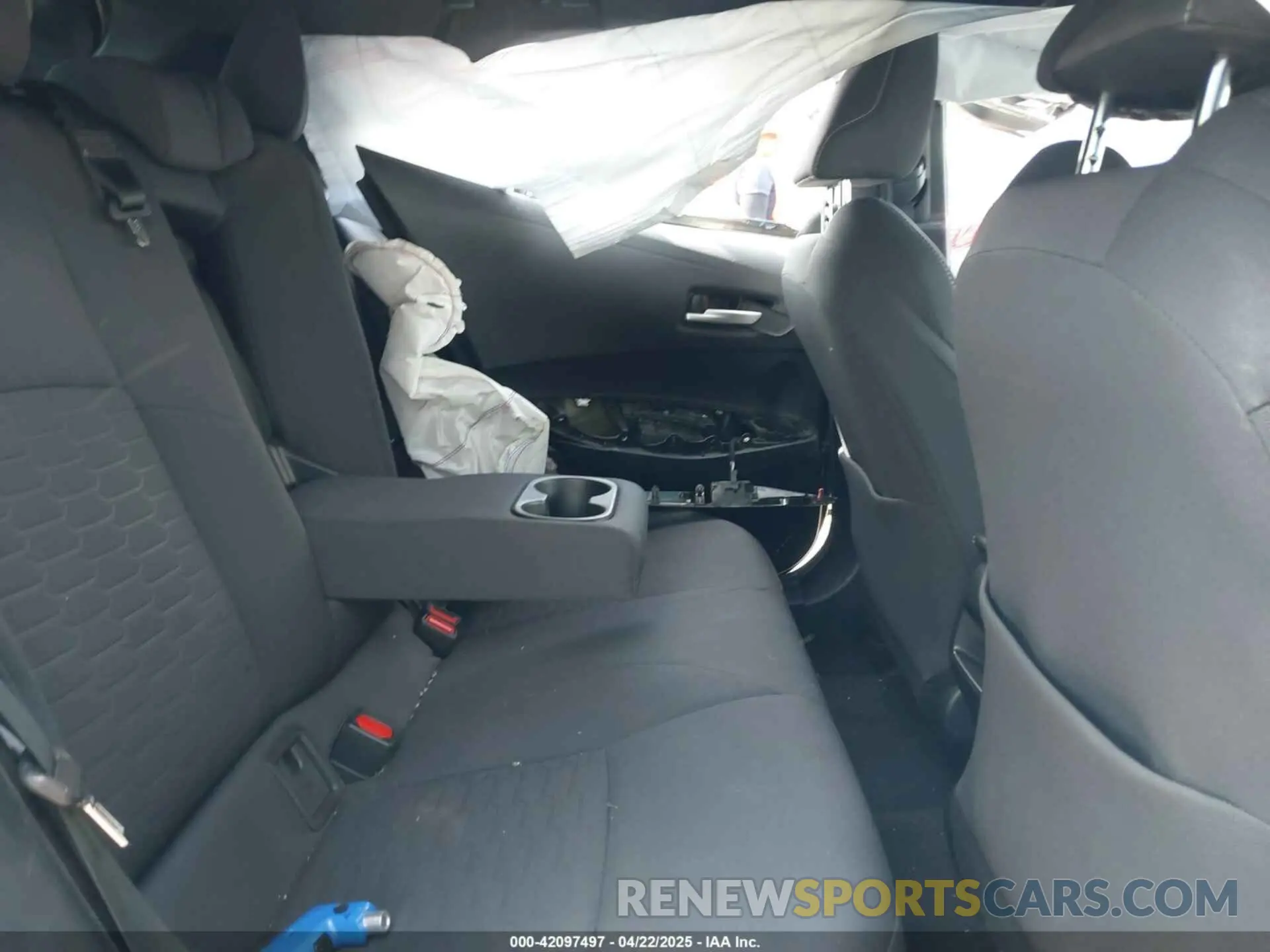 8 Photograph of a damaged car JTND4MBE5M3130281 TOYOTA COROLLA 2021