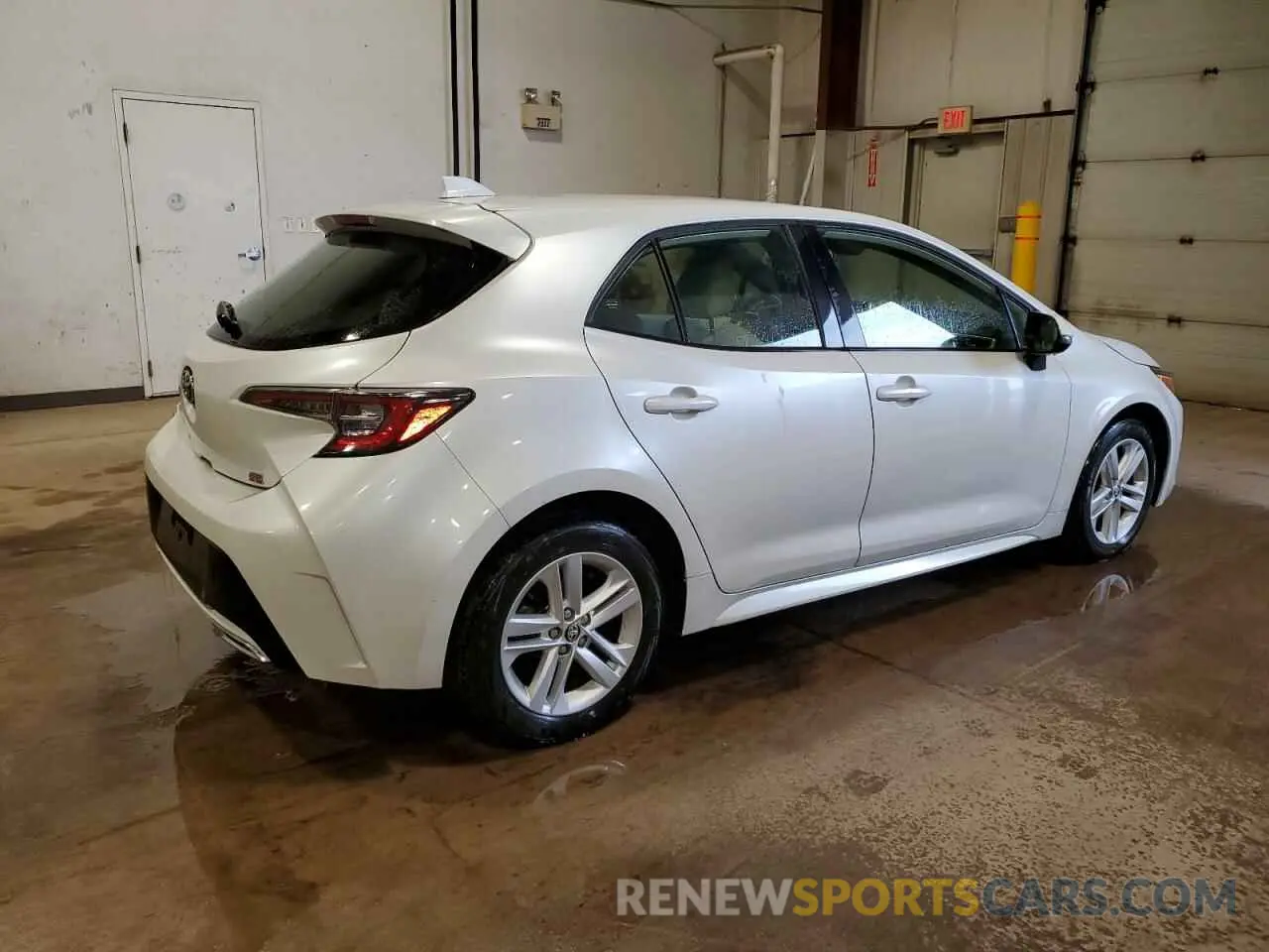 3 Photograph of a damaged car JTND4MBE8M3113393 TOYOTA COROLLA 2021