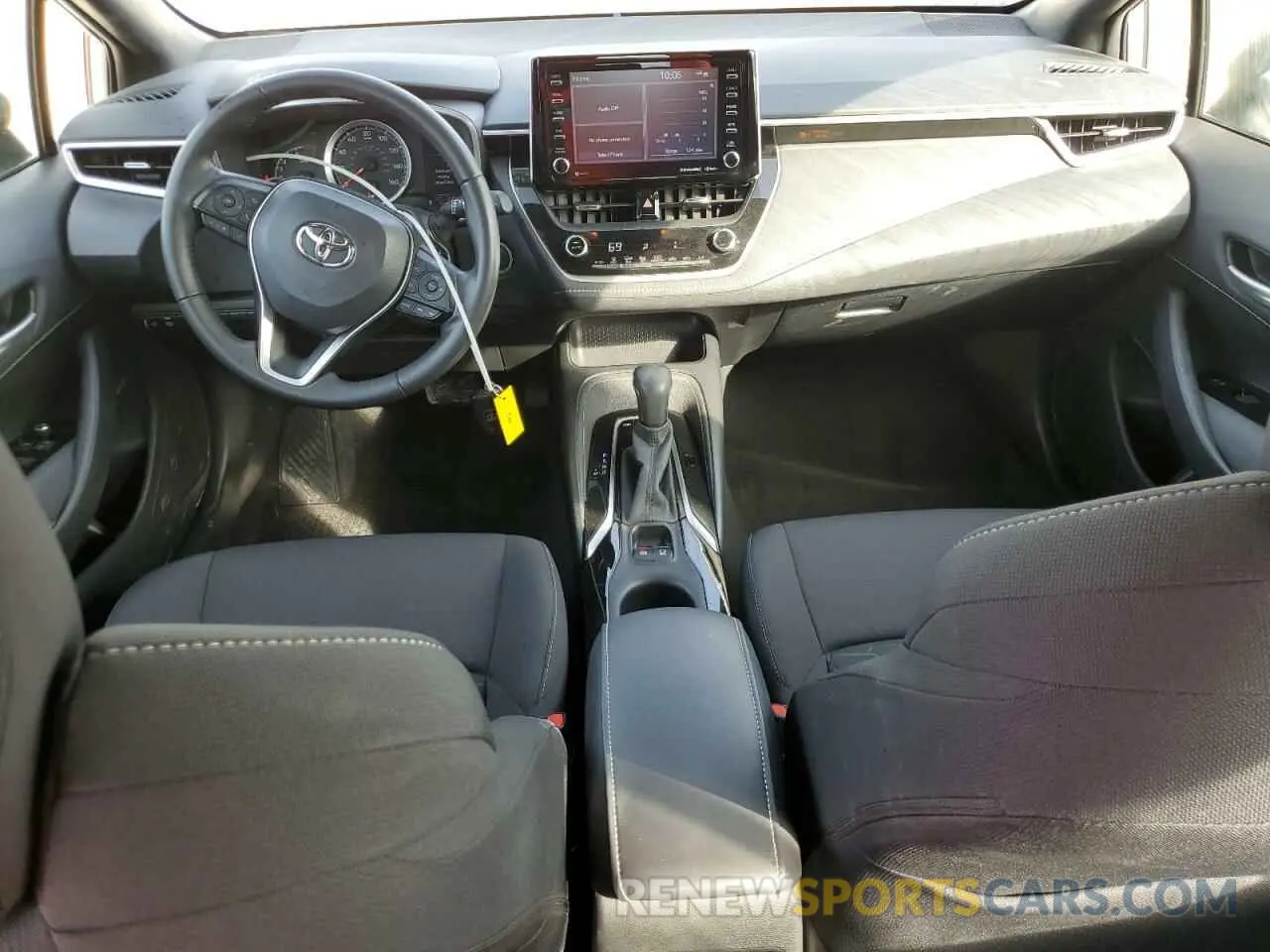 8 Photograph of a damaged car JTND4MBE8M3122689 TOYOTA COROLLA 2021