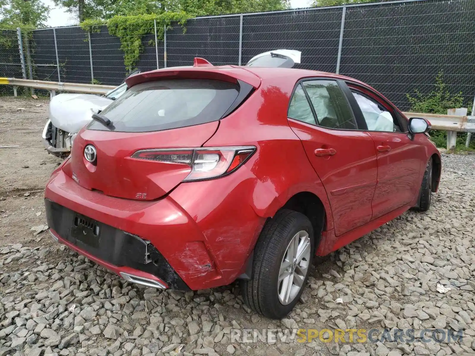 4 Photograph of a damaged car JTND4MBE8M3127018 TOYOTA COROLLA 2021