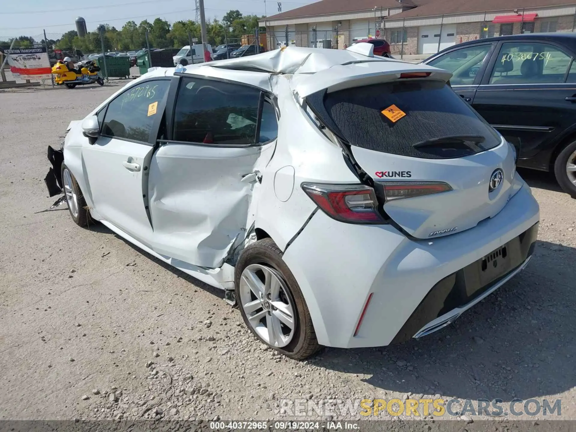 3 Photograph of a damaged car JTND4MBE8M3128346 TOYOTA COROLLA 2021