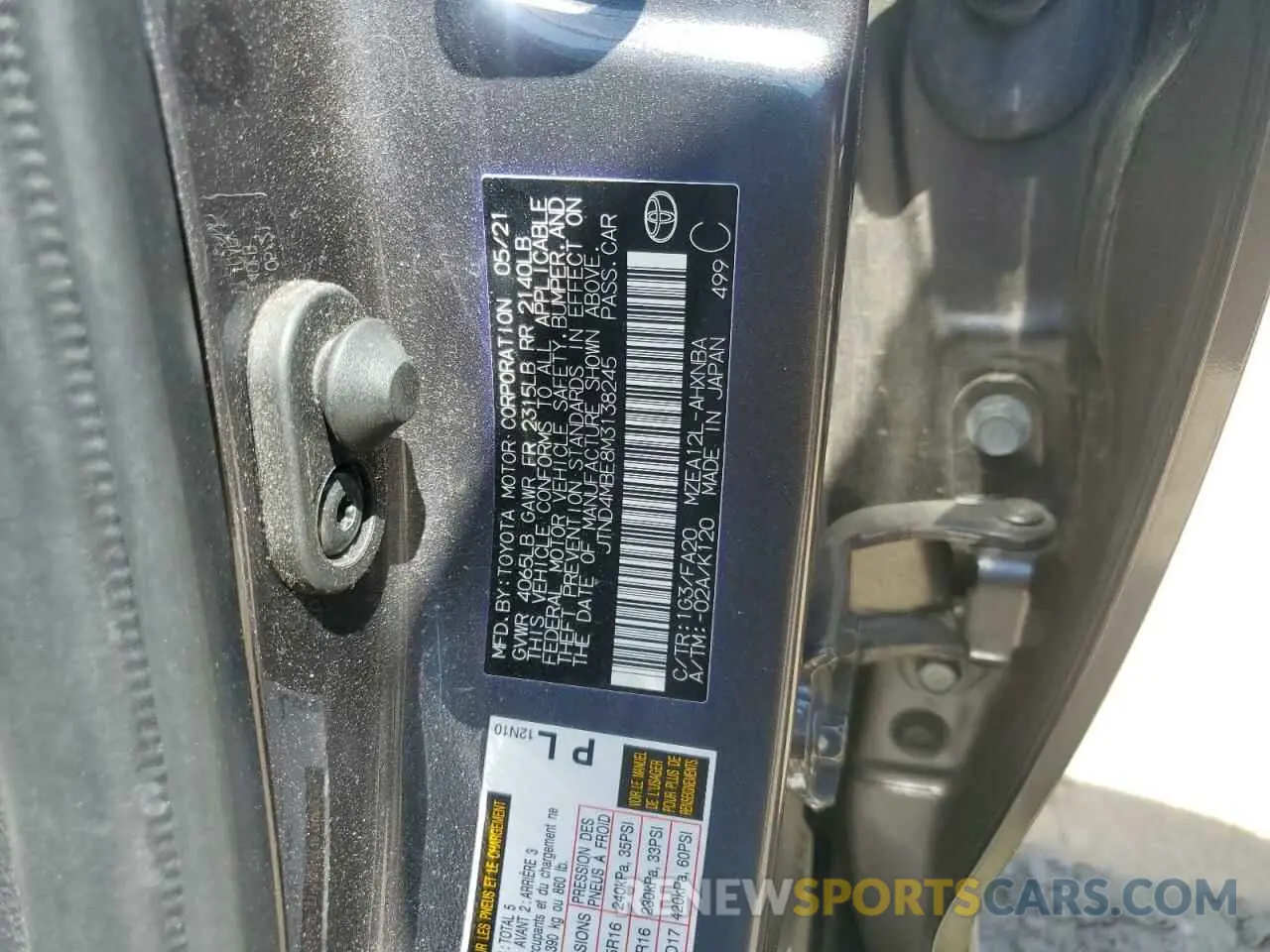 13 Photograph of a damaged car JTND4MBE8M3138245 TOYOTA COROLLA 2021
