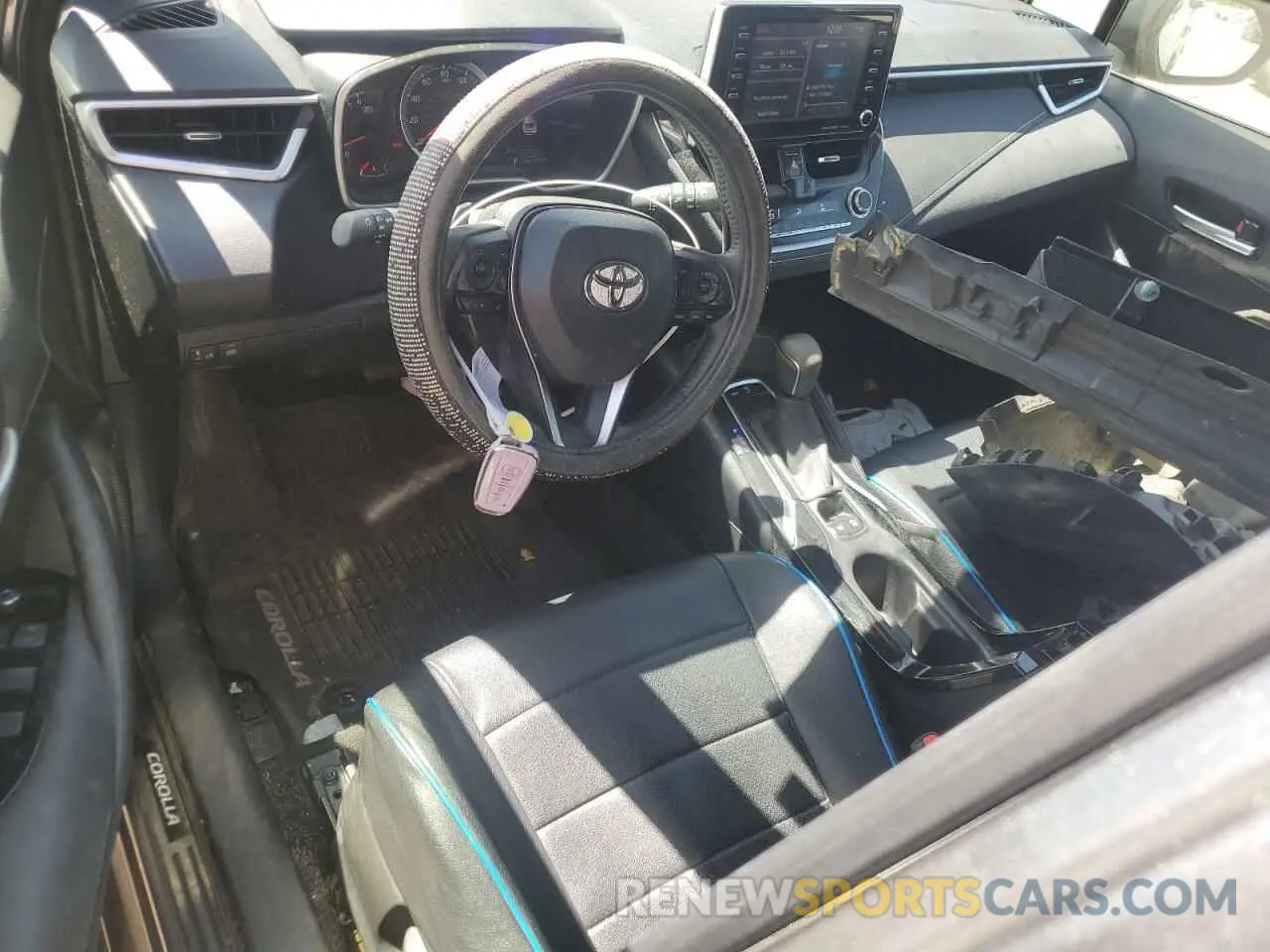 8 Photograph of a damaged car JTND4MBE8M3138245 TOYOTA COROLLA 2021