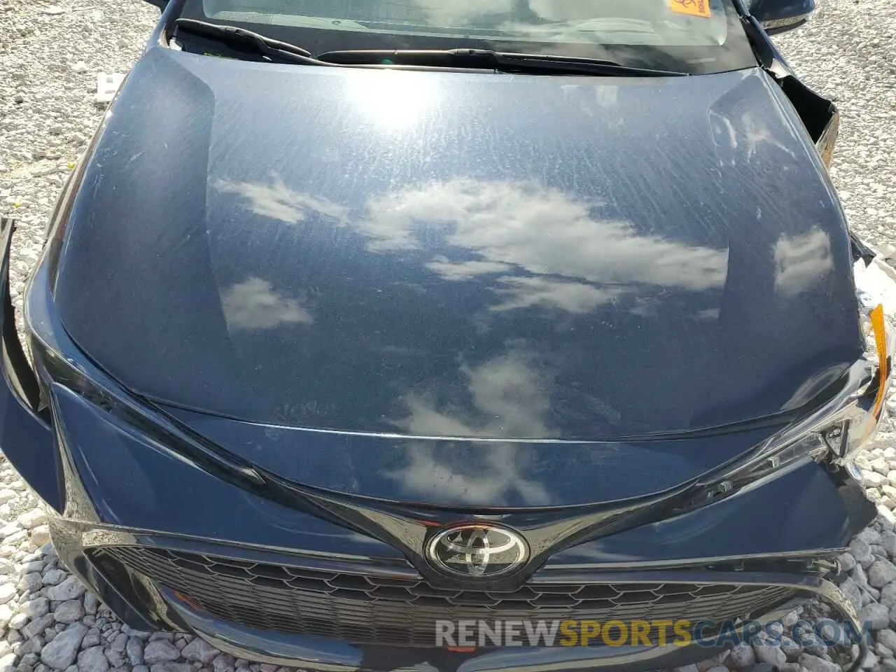 11 Photograph of a damaged car JTND4MBE9M3139341 TOYOTA COROLLA 2021