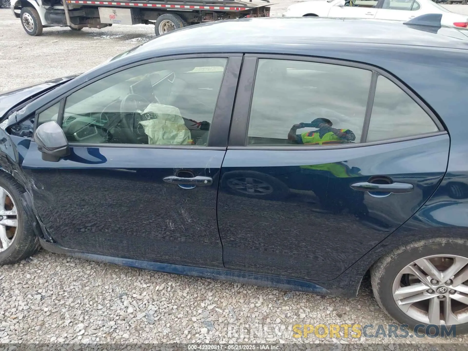 14 Photograph of a damaged car JTND4MBEXM3116666 TOYOTA COROLLA 2021