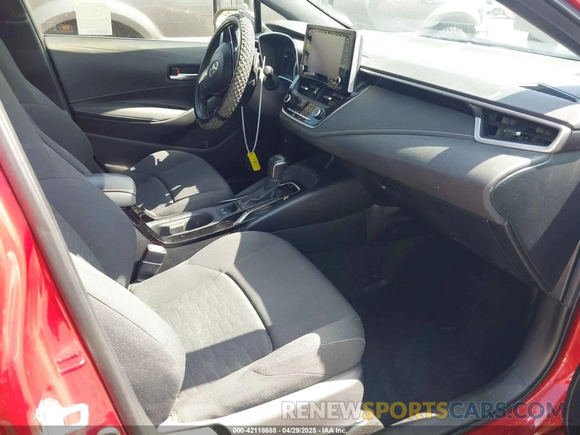 5 Photograph of a damaged car JTND4MBEXM3127618 TOYOTA COROLLA 2021