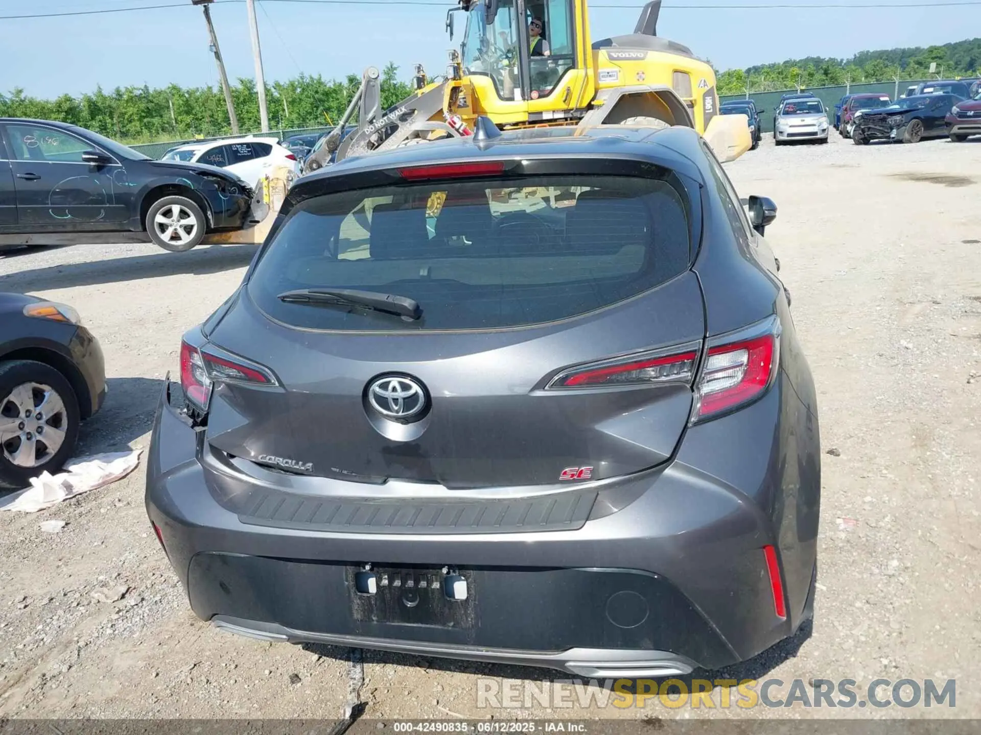 16 Photograph of a damaged car JTND4MBEXM3139722 TOYOTA COROLLA 2021