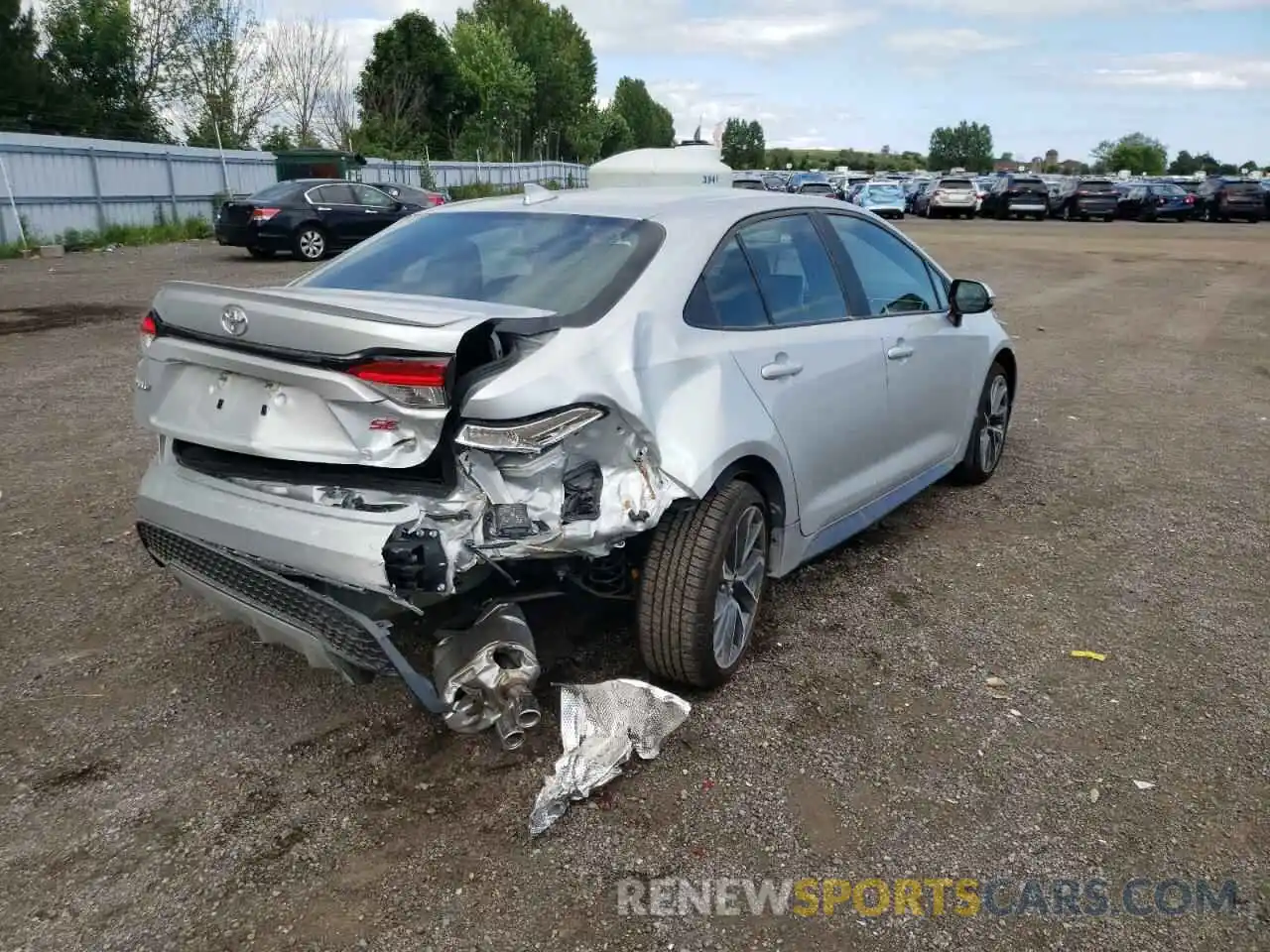 4 Photograph of a damaged car 5YFB4MBE1NP116107 TOYOTA COROLLA 2022