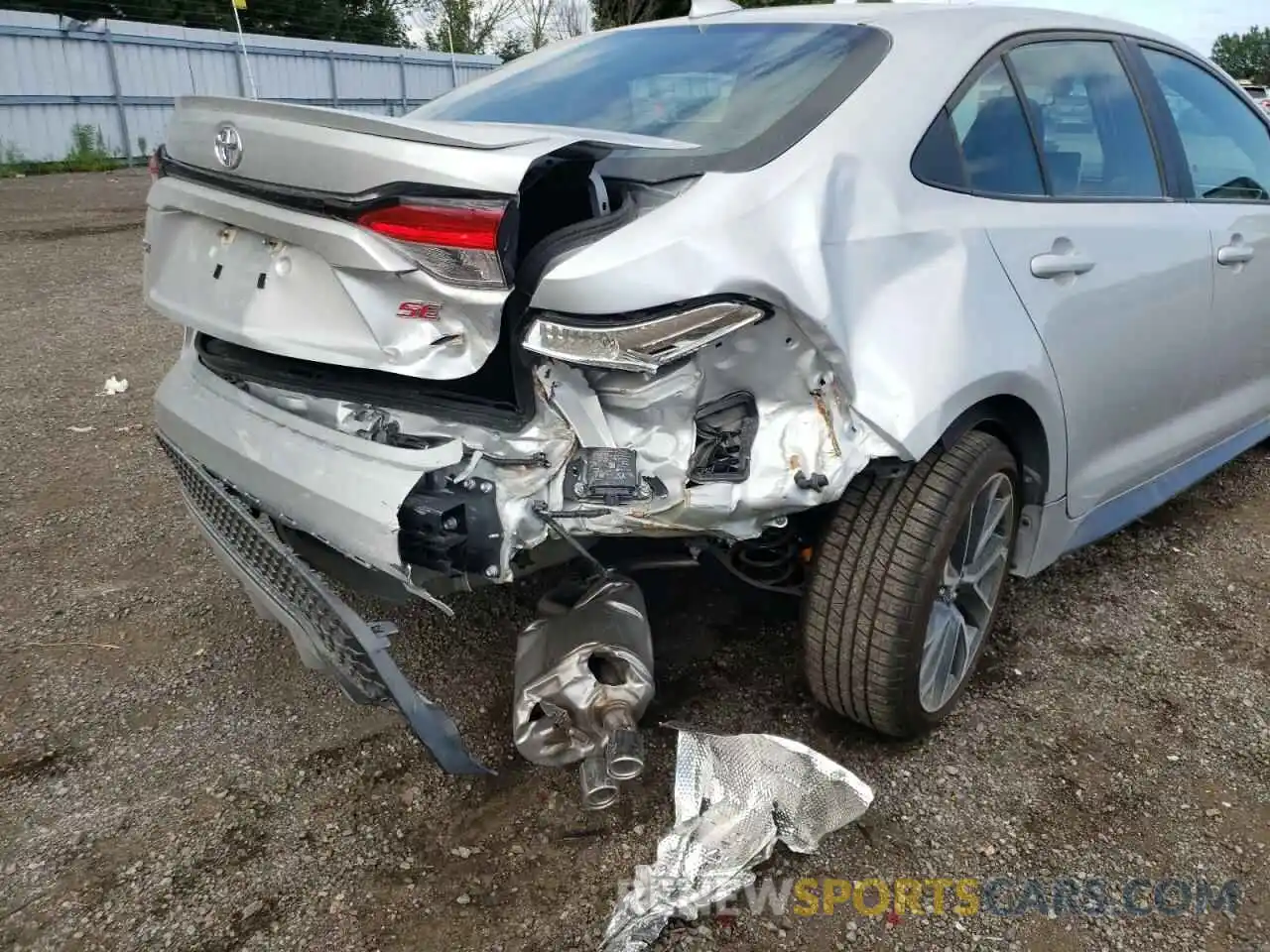 9 Photograph of a damaged car 5YFB4MBE1NP116107 TOYOTA COROLLA 2022