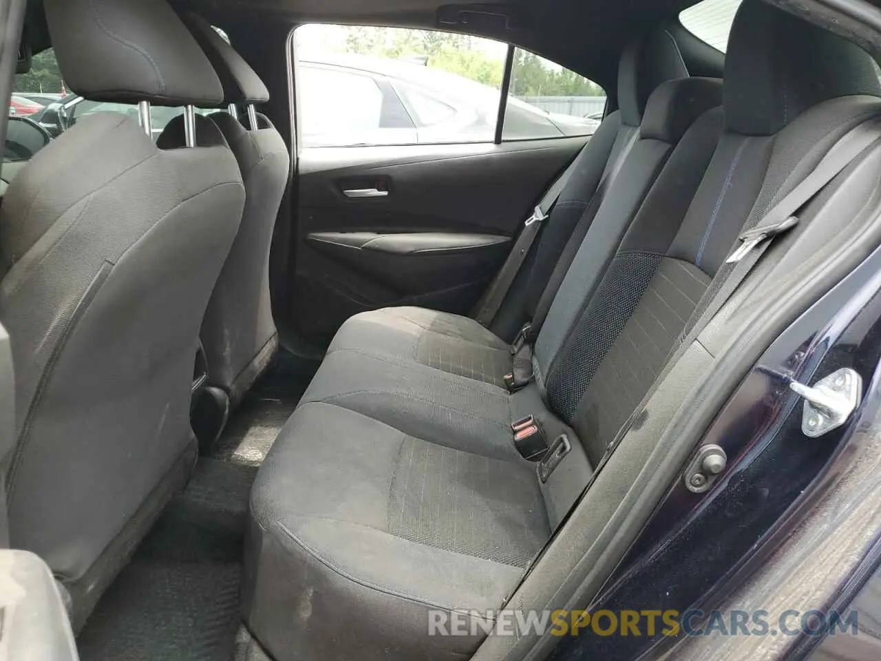 10 Photograph of a damaged car 5YFB4MBE8NP125113 TOYOTA COROLLA 2022