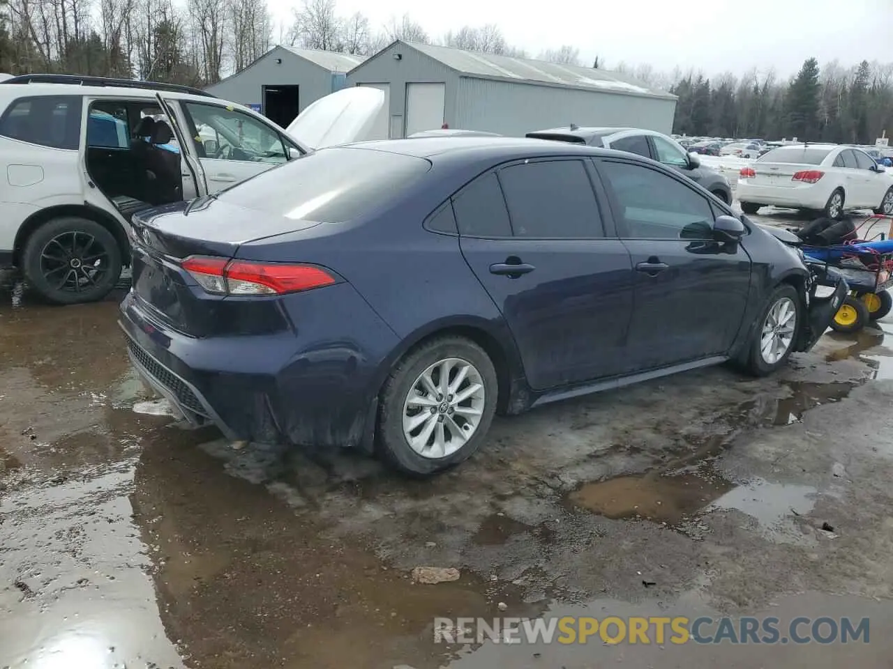 3 Photograph of a damaged car 5YFBPMBE0NP392396 TOYOTA COROLLA 2022