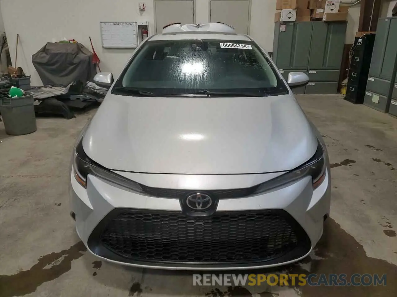 5 Photograph of a damaged car 5YFBPMBE1NP300910 TOYOTA COROLLA 2022