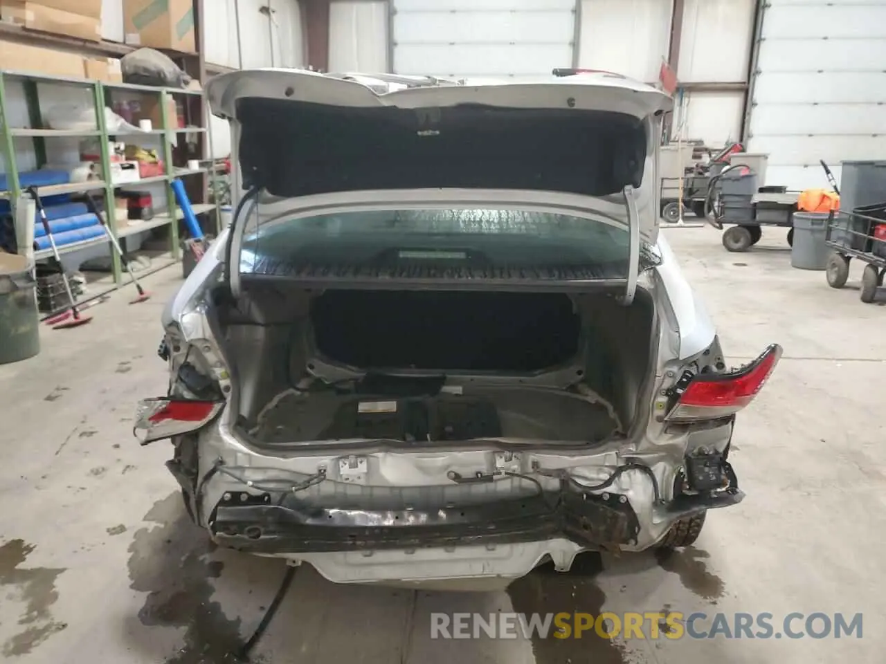 6 Photograph of a damaged car 5YFBPMBE1NP300910 TOYOTA COROLLA 2022