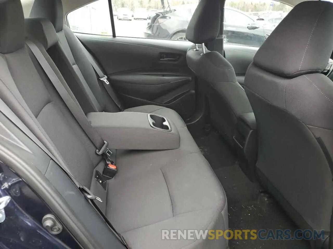 10 Photograph of a damaged car 5YFBPMBE3NP353575 TOYOTA COROLLA 2022