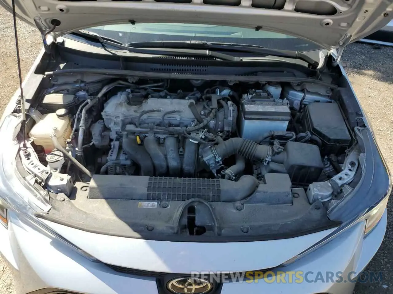 11 Photograph of a damaged car 5YFBPMBE3NP389752 TOYOTA COROLLA 2022