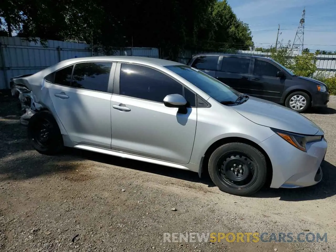 4 Photograph of a damaged car 5YFBPMBE3NP389752 TOYOTA COROLLA 2022