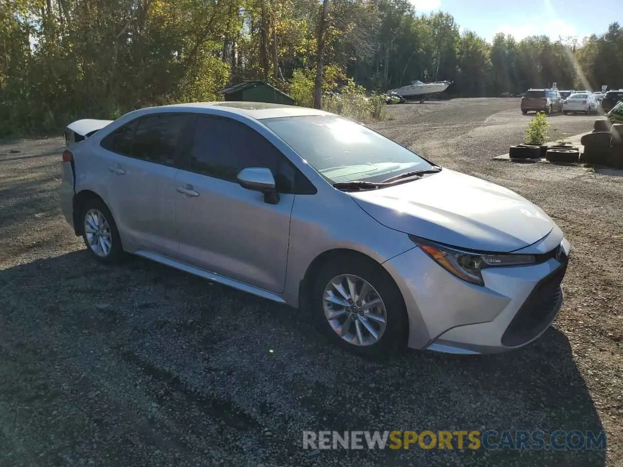 4 Photograph of a damaged car 5YFBPMBE5NP281262 TOYOTA COROLLA 2022