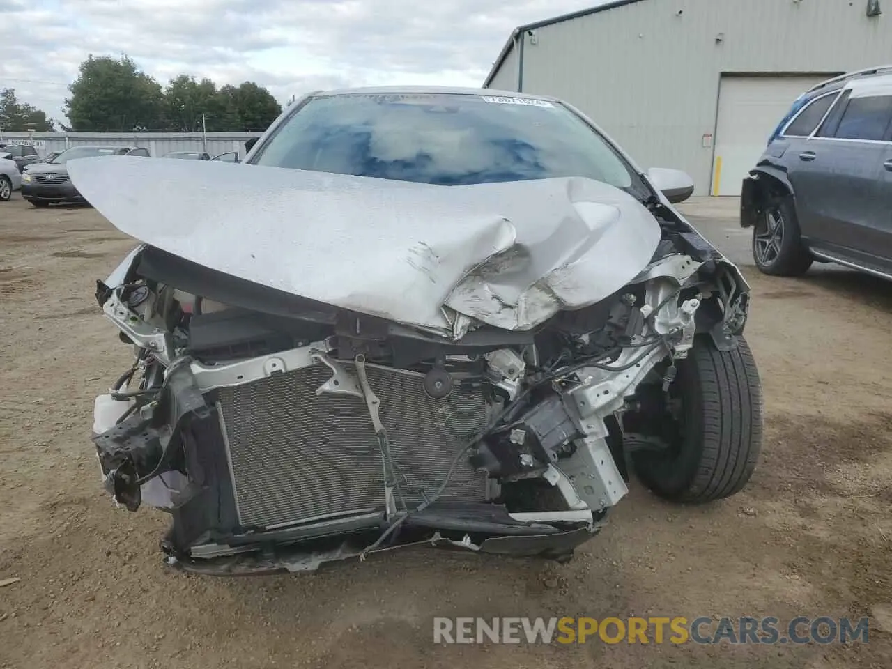 5 Photograph of a damaged car 5YFBPMBEXNP277708 TOYOTA COROLLA 2022