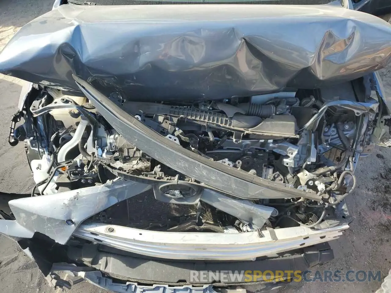 11 Photograph of a damaged car 5YFDPMAE2NP333716 TOYOTA COROLLA 2022