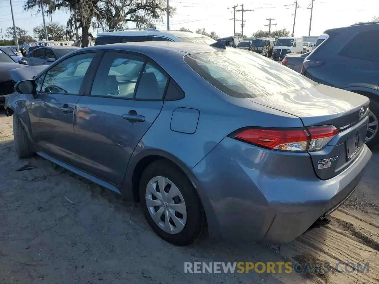 2 Photograph of a damaged car 5YFDPMAE2NP333716 TOYOTA COROLLA 2022